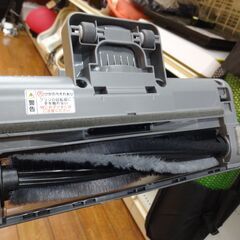 アイリスオーヤマ サイクロンスティッククリーナー AZ-SCD-185PM-H 2024年製【モノ市場東浦店】125の画像