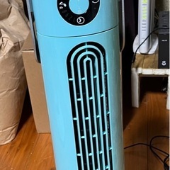 ドウシシャの扇風機「ピエリア エアースティック アクアブルー FTS-801D」の画像