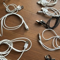 【まとめて全部】充電コード type-C　type-B USB Type-C Apple Lightning - 3.5 mmヘッドフォンジャックアダプタ　純正イヤホンの画像