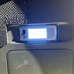 セレナ c25 LEDルームランプの画像