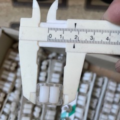 カーテンランナー多数　カーテンレールの中に入る玉です　レールランナー　必要な方はお早めにの画像