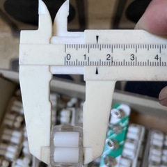 カーテンランナー多数　カーテンレールの中に入る玉です　レールランナー　必要な方はお早めにの画像