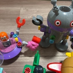アンパンマン　ねじねじ4点セットの画像