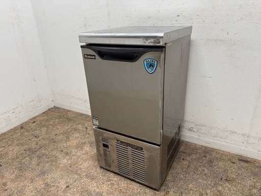 大和冷機　ダイワ　業務用　全自動製氷機　キューブアイス　厨房　飲食店　DRI-25LME1