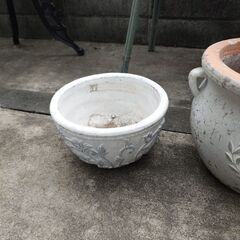 鉢　2個　植木鉢　陶器鉢　アンティーク調　シャビーの画像