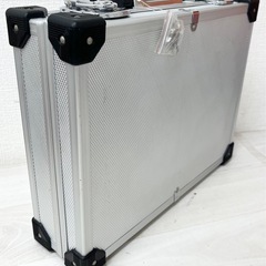 M【中古品】小型 軽量 ジェラルミンケース 携帯工具箱 工具カバン 現金輸送 アルミケースの画像