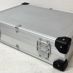 M【中古品】小型 軽量 ジェラルミンケース 携帯工具箱 工具カバン 現金輸送 アルミケースの画像
