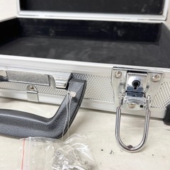 M【中古品】小型 軽量 ジェラルミンケース 携帯工具箱 工具カバン 現金輸送 アルミケースの画像