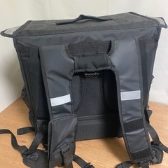 ウーバーイーツ　配達バッグの画像