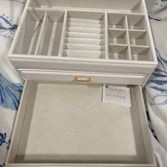 アクセサリーケース・どれっさードレッサーの画像