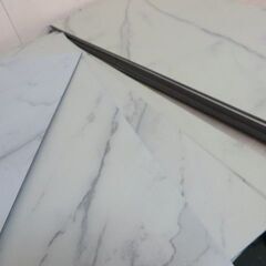 ※取引中/売約済***********　　　　　　未使用/新品　エラー品　18枚　未使用/新品　倉庫保管品　フロアタイル　　置くだけ DIY 床タイル  大理石調 の画像