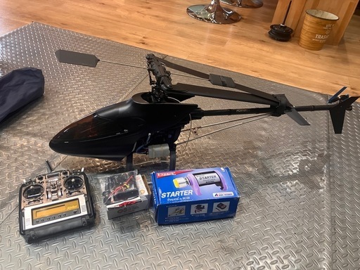 ヒロボー　シャトル　ラジコンヘリ