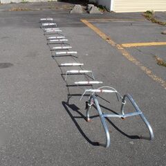 避難はしご 全長約5m アルミ製 ワイヤーロープ式 軽量 緊急避難はしご 防災用品 コンパクト収納 耐荷重約350kg 状態良好 ハシゴ 苫小牧西店の画像