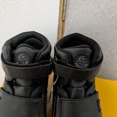 ☆ムーンスター☆　黒　ハイカットシューズ　新品箱付きの画像
