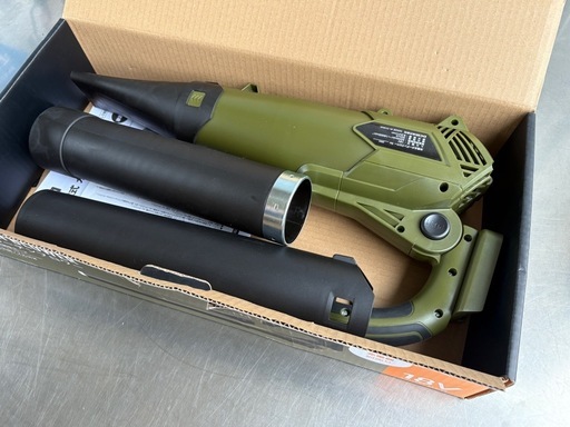 D44◇新品同様◇ヤマゼン 充電式ガーデンブロワー◇18V◇充電器 バッテリー付◇6段階風速調整