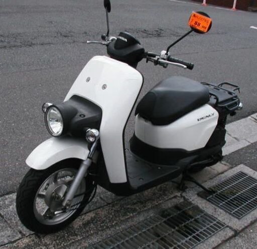 ホンダ ベンリィ　BENLY　 AA05　・４サイクル （超美品 ・中古）