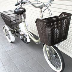 ほぼ未使用 ヤマハ発動機 電動アシスト自転車 三輪自転車 PAS PT165 内装3段変速 前18インチ 後16インチ バッテリー12.8Ah 美品 2017年モデルの画像