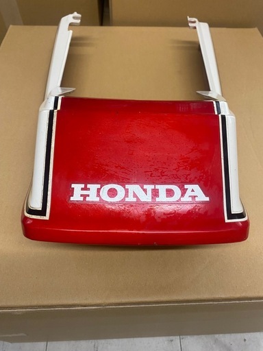 ホンダ後部カウル　赤白　SALE