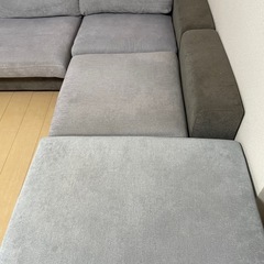 ソファ　3人掛け？4人掛け？の画像