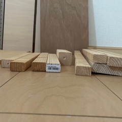 10/7まで有孔ボード、すのこ、DIY木材、端材の画像
