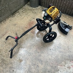 ジャンク品。手押し草刈機/農機具。エンジン4サイクル　ロビンEH035  引き取り宜しくお願いします。の画像