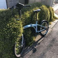 折り畳み自転車の画像