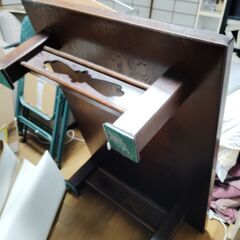 昔ながらの座卓（ローテーブル）の画像