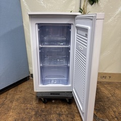 I722 🌈 アイリスオーヤマ 冷凍庫 (68L) ⭐ 動作確認済 ⭐ クリーニング済の画像