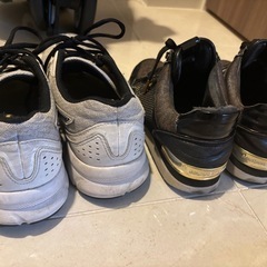 マイケルコース　MICHAEL KORSスニーカー　アシックス　JOLT シューズ2足セットの画像