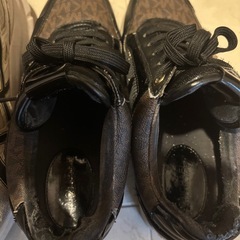 マイケルコース　MICHAEL KORSスニーカー　アシックス　JOLT シューズ2足セットの画像