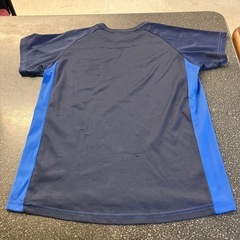 M2510-039 インナー Tシャツ ネイビー×ブルー Mサイズ ほつれ汚れ有り の画像