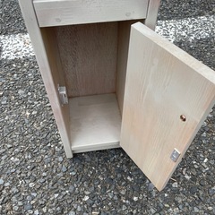 トイレ収納の画像