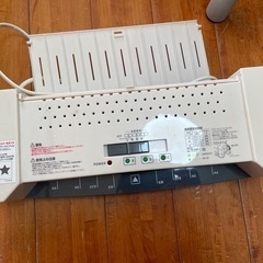 A4ラミネーター　アイリスオーヤマの画像