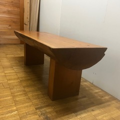 丸太テーブルの画像