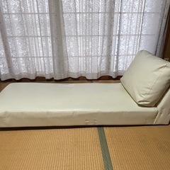 ソファの画像