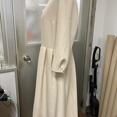 W2510-082 OFUON ワンピース 毛玉ありの画像