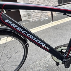 PRECISION クロスバイク 黒 バスケット付きの画像
