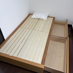 IKEA 木製セミダブルベッド床板（収納引き出し付き）の画像