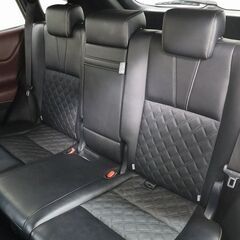 人気車種✨お見逃しなく😎‼️《 トヨタ ハリアー エレガンス 》の画像