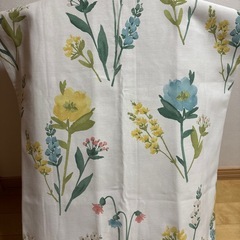 花柄カーテンの画像
