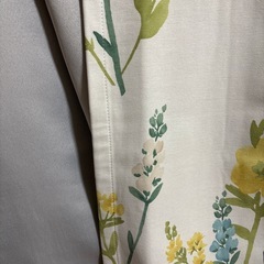 花柄カーテンの画像