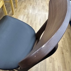【ドリーム川西店御来店限定】☆ジモティー見たよ♪割引☆  ダイニングチェア  クリーニング済み 【99560000029224】の画像