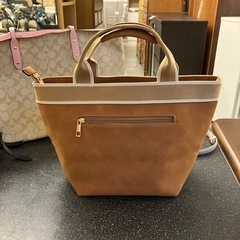 K2510-041 トートバッグ キャメル レザー風 中古美品 保管汚れ有りの画像
