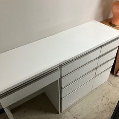 W 2510-086 キッチンボード　食器棚付属品あり　中古美品の画像