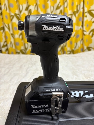 未使用★マキタ★インパクトドライバーTD173Dとバッテリー3個