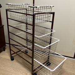 カゴ付きスチールラック（大）の画像