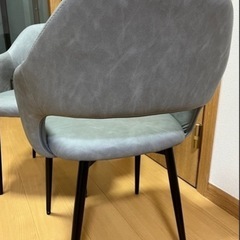 ダイニングチェア　二脚セット
の画像