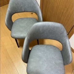 ダイニングチェア　二脚セット
の画像