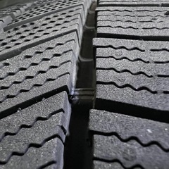 ハイエースブリザックVRX3 2024年製215/65R16タイヤホイールセットの画像