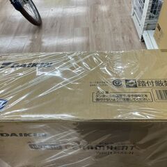 【ジャングルジャングル岸和田和泉インター店】ハイブリットセラムヒート ダイキン WRH134AS-H 2023年製 冬物家電 家電 和泉市 堺市 岸和田市 泉大津市 高石市 泉北郡熊取町の画像